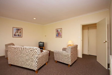 Quest Trinity House - Accommodation Guide 4