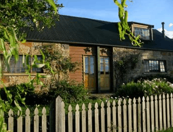 Daisy Bank Cottages - Accommodation Guide 0