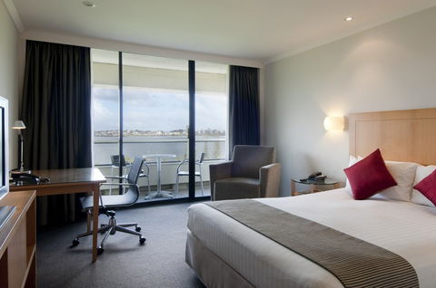 Crowne Plaza Perth - Accommodation Guide 2