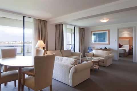 Crowne Plaza Perth - Accommodation Guide 3
