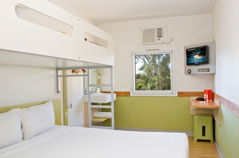 Ibis Budget Canberra - Accommodation China 1