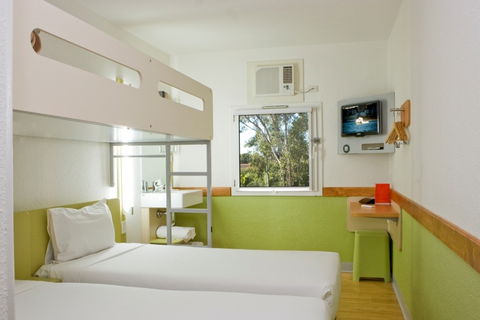 Ibis Budget Canberra - Accommodation China 3