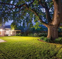 Dumas House - Accommodation China