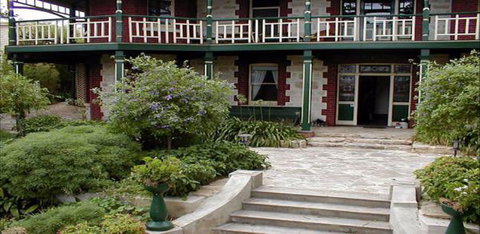 Warwick House - Accommodation China 1