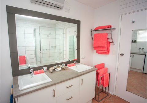 Arlingtons Accommodation - Accommodation Asia 2