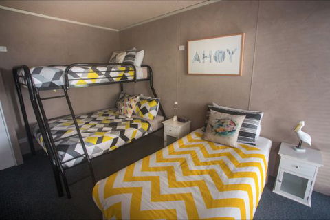 Arlingtons Accommodation - Accommodation Asia 3