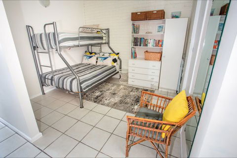 Arlingtons Accommodation - Accommodation Asia 8