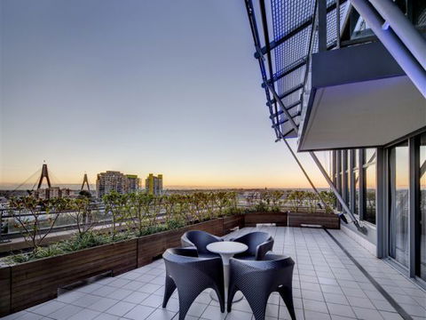 Astral Tower And Residences At The Star - Accommodation China 5