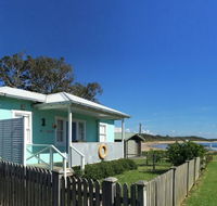 Aurora Beachfront Cottage - Accommodation China