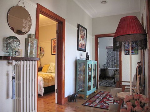B&B Wodonga - Art Deco Accommodation - Accommodation Guide 7