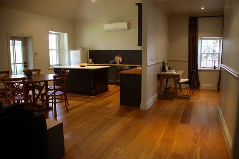 Barunah Plains Station - Cool Cottage - Accommodation China 5
