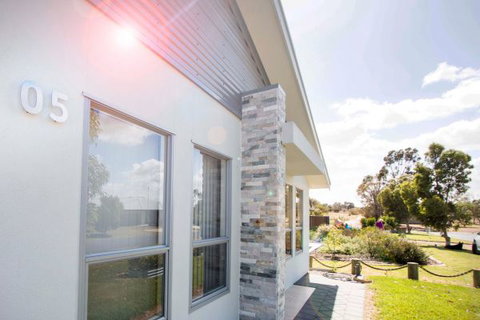 Brock's Base Wellington East - Accommodation Asia 0