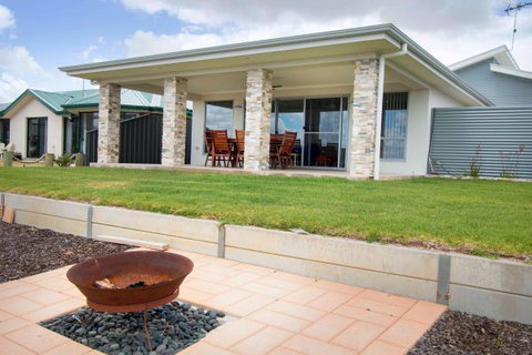 Brock's Base Wellington East - Accommodation Asia 4