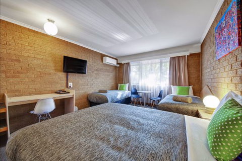 Central Deborah Motel - Accommodation Guide 5