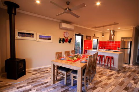Coorong Cabins - Accommodation Asia 2