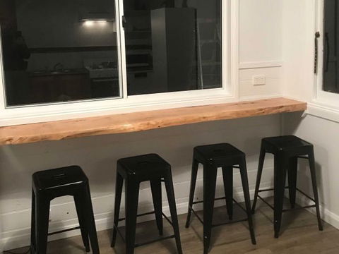 Derby Digs Cottage - Accommodation Guide 7