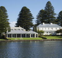 Douglas Riverside - Accommodation Guide