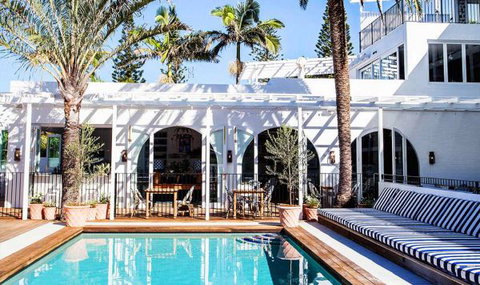 Halcyon House - Accommodation China 0