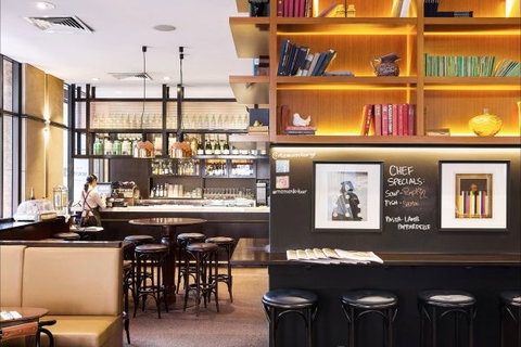 Mantra 2 Bond Street - Accommodation Guide 1