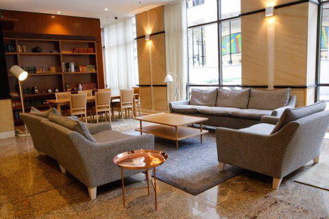 Mantra 2 Bond Street - Accommodation Guide 3