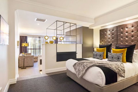Mantra 2 Bond Street - Accommodation Guide 6