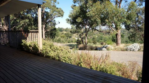 Oakhill Cottage - Accommodation Guide 5