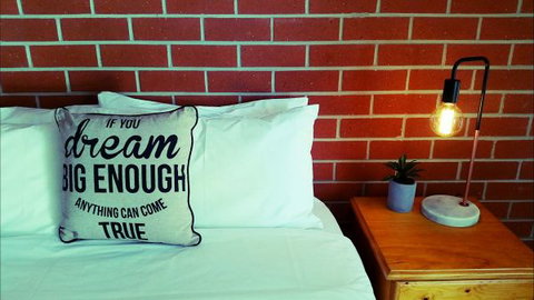 Pyrenees Motel - Accommodation Asia 0