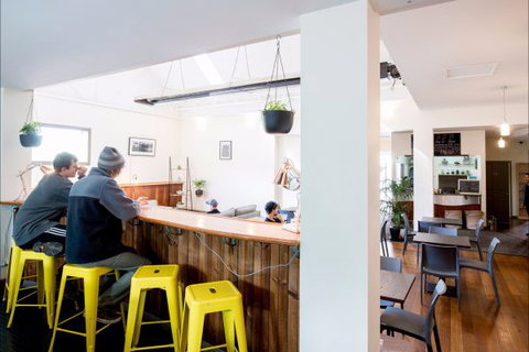The Nook Backpackers - Accommodation Guide 8