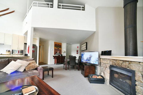 Wintergreen 5 - Accommodation Guide 0