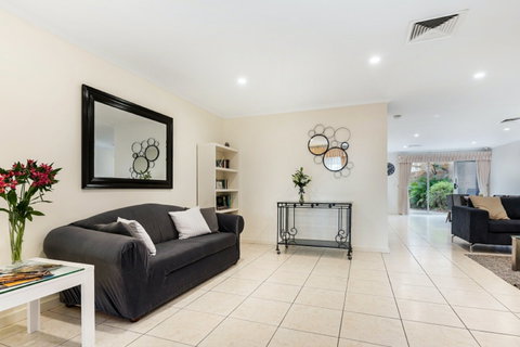 Adelaide Style Accommodation - Close To City In Stylish North Adelaide - Accommodation China 9