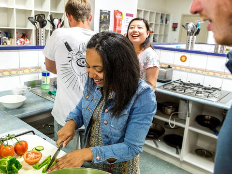 Adelaide Central YHA - Accommodation China 6