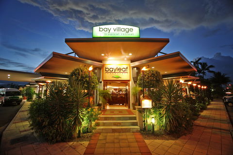 Bay Village Tropical Retreat - Accommodation China 0