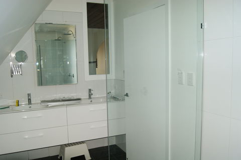 Cloisters Of Kalangadoo - Accommodation Guide 8