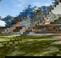 Enzo Cottage - Craftsmen Built Luxury Cottage - Accommodation Guide