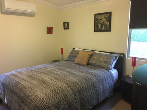 Kangaroo Hollow Preston Beach - Accommodation Guide 4