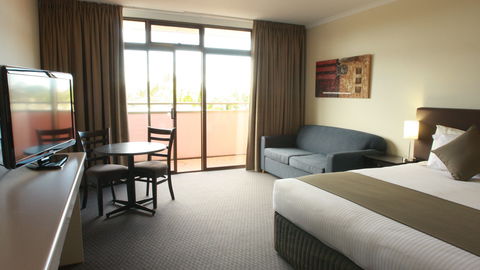 Adelaide Meridien Hotel & Apartments - Accommodation China 0