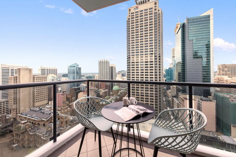 Meriton Suites Pitt Street - Accommodation Asia 0