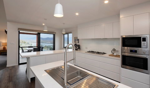 Mountview 43 - Accommodation Asia 6