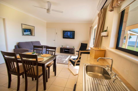 Pelican Perch Retreat - Accommodation Asia 5
