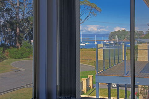 Sealark - Accommodation Guide 0