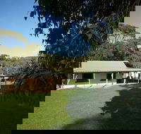 Southern Ocean Retreats - Goondooloo Cottage - Accommodation Guide