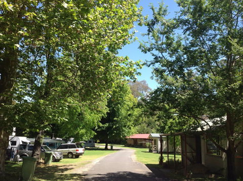 Yackandandah Holiday Park - Accommodation Guide 0