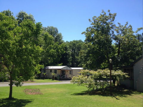 Yackandandah Holiday Park - Accommodation Guide 3