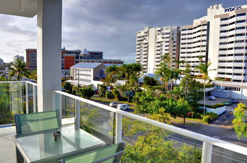 201 Lake Street - Accommodation China 3
