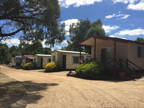 Acacia Caravan Park And Holiday Units - Accommodation Asia 0