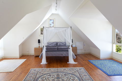 Blue Peace: Blue Mountains Home - Accommodation Guide 3