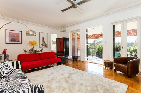Boutique Apartment Redfern - Accommodation China 2