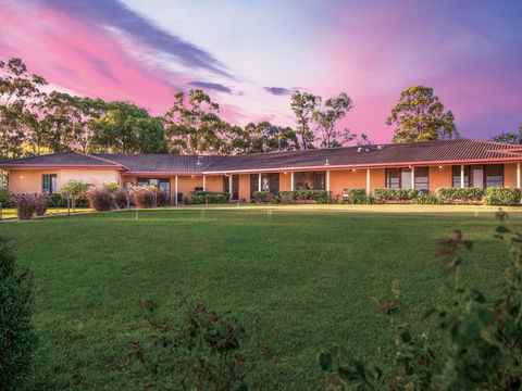 Burncroft Guesthouse - Accommodation China 0