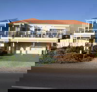 Century 21 SouthCoast Hayman - Accommodation Asia