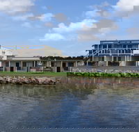 Coral Tree Lodge Tourist Park - Accommodation China